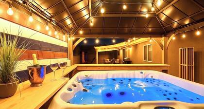 2BR Villa Near Windsor Beach Hot Tub Oasis Boat/RV Parking w/Hookups