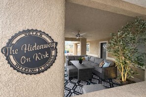 Luokittelematon kuva, 5 kautta 22, painike