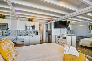 1 bedroom, travel crib, WiFi, bed sheets