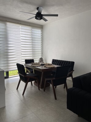 Dining - Beautiful 3 bedroom home (Villa de Álvarez)