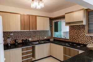 Casa superluxo | Cozinha privada | Geladeira grande, micro-ondas, liquidificador