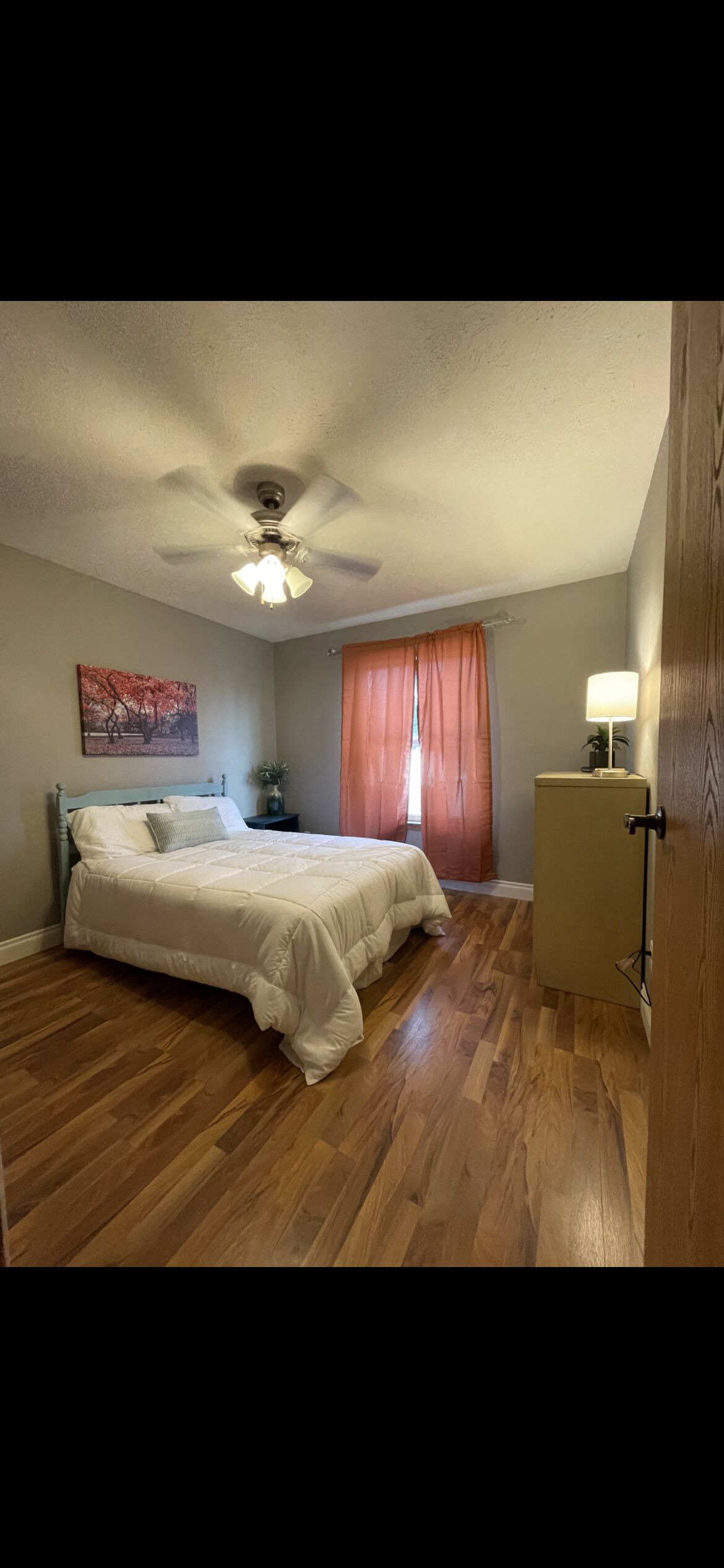 3 bedrooms, desk, free WiFi, bed sheets