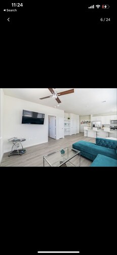 Cozy and stylish htx condo