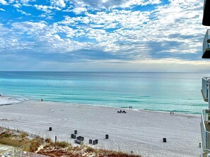Guests can enjoy a serene ocean view from the beach.