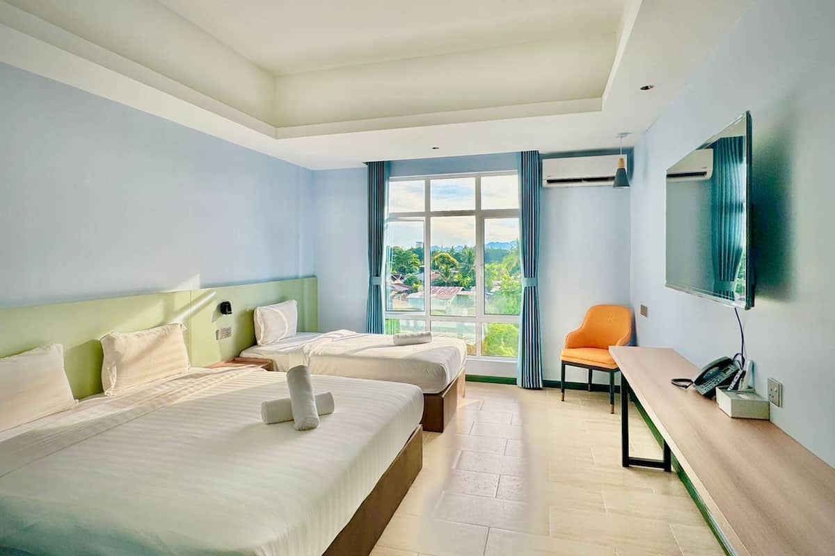 Standard Double or Twin Room | Desk, laptop workspace, iron/ironing board, free WiFi