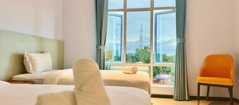 Wing Tat Grand Hotel