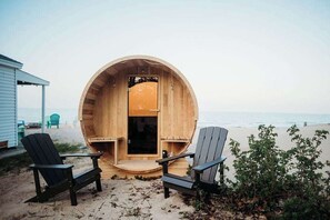Beach nearby - Fun in the sun at Lake Huron Cottage 6 (Greenbush)