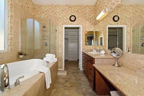 Shower, jetted tub, hair dryer, towels - Desert Escape, 3Bd 3Bth, 2 King Suites in Gated Country Club
 (Indio)