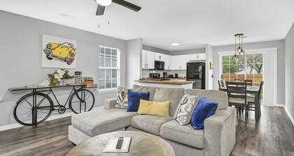 NEW! Beautiful Updated House w/ Fenced Backyard!