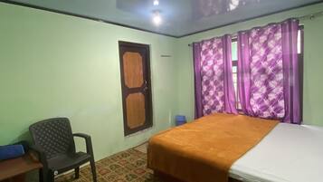 10 bedrooms, iron/ironing board, free WiFi