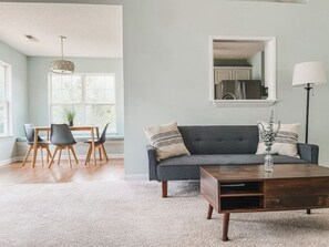 Televisión, chimenea