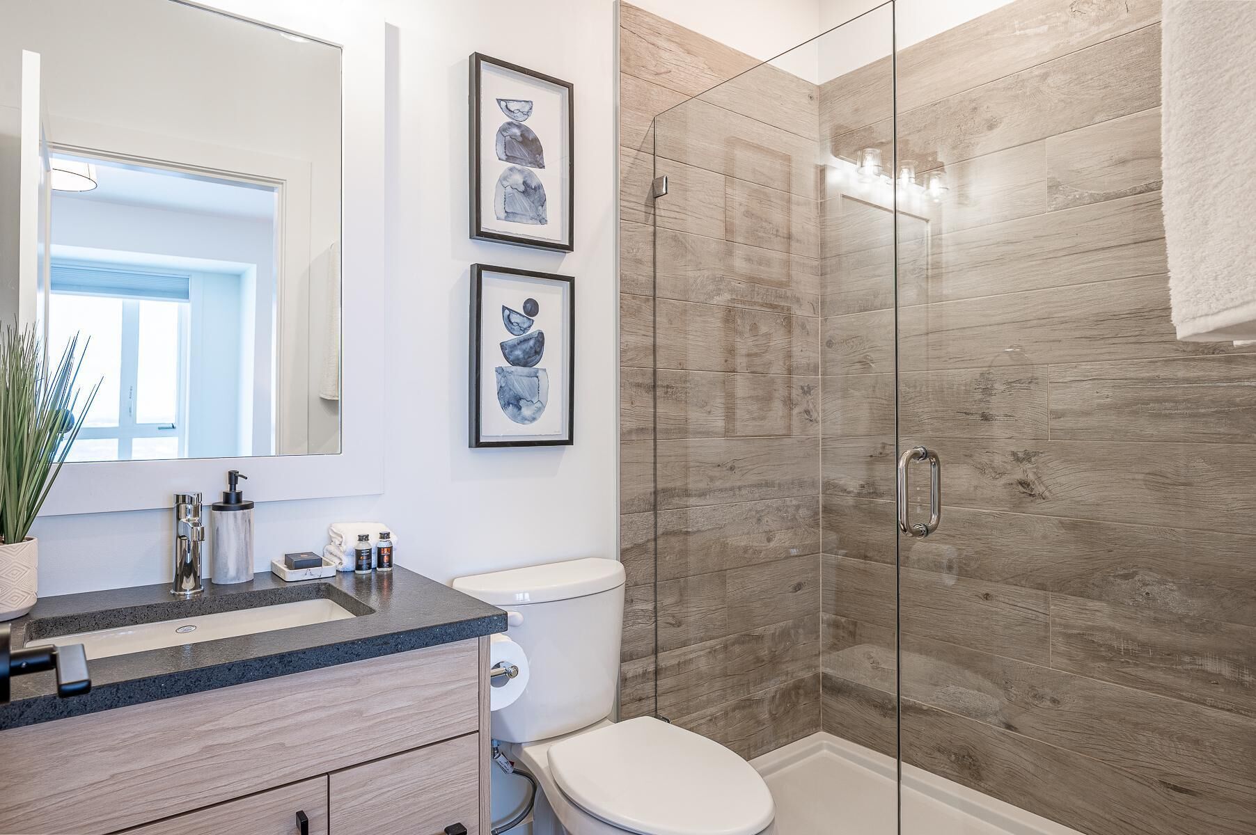 Townhome, 3 Bedrooms, Mountain View, Slope side (3 Bedrooms) | Bathroom | Combined shower/bathtub, towels