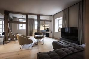 Studiosuite – comfort | Sengetøy av topp kvalitet, safe på rommet og lydisolert