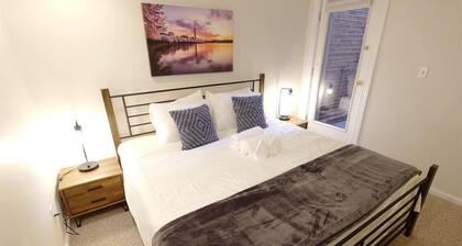 NEW On the Park! 2 bed Apt, Walk to Capitol & Parking!