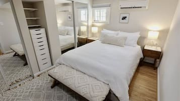 2 bedrooms, iron/ironing board, WiFi, bed sheets
