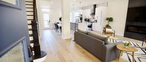 TV, fireplace, offices