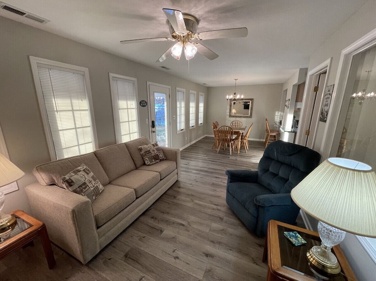 Walk To The Marina, Prime Location, Easy Access - Kentucky Lake