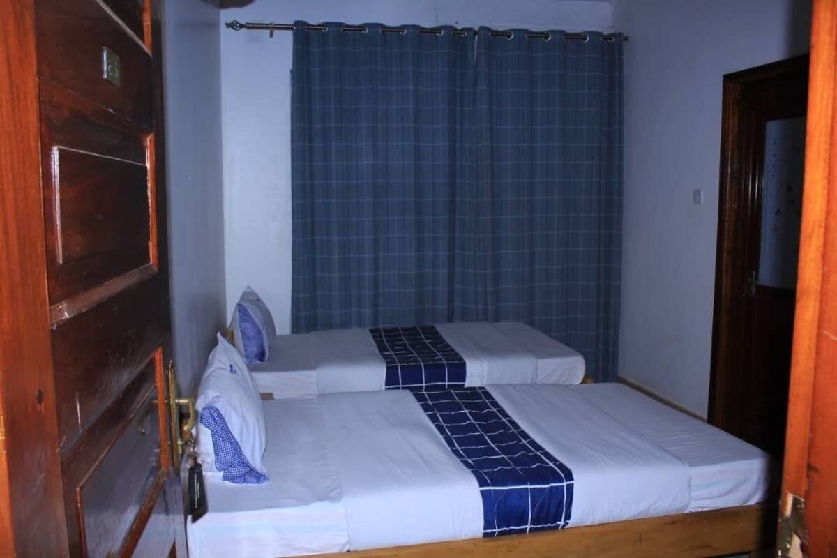 Habitación con 2 camas individuales | Escritorio, espacio para trabajar con un portátil, wifi gratis