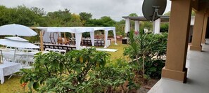Outdoor banquet area - Paje Bush Hotel (Paje)