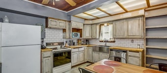 Cute Cozy and Cheerful 3 Bedroom House