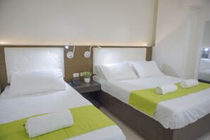 华丽三人房 | 防过敏的被褥、办公桌、笔记本电脑工作区、免费 WiFi