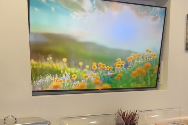 Se ofrece un desayuno bufé (10.5 EUR por persona)