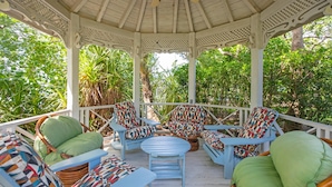 Villa, 2 Bedrooms | Balcony - Faul Haus by Barbados Sotheby's International Realty (Gibbes)