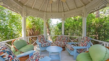 Villa, 2 Bedrooms | Balcony