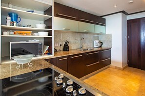 Kondominium, 2 kamar tidur | Dapur pribadi | Meja makan