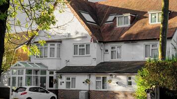 Fachada da propriedade