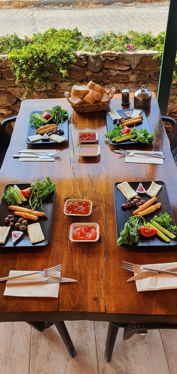 Breakfast area - OLIVE TREE APART HOTEL (Koycegiz)