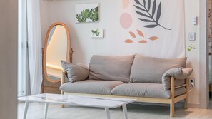 Basic Room, 2 Bedrooms (dokchae) | 2 bedrooms, free WiFi