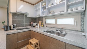 Quarto básico, 2 quartos (dokchae) | 2 quartos, Wi-Fi de cortesia