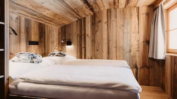 2 Schlafzimmer, Allergikerbettwaren, Zimmersafe, Verdunkelungsvorhänge