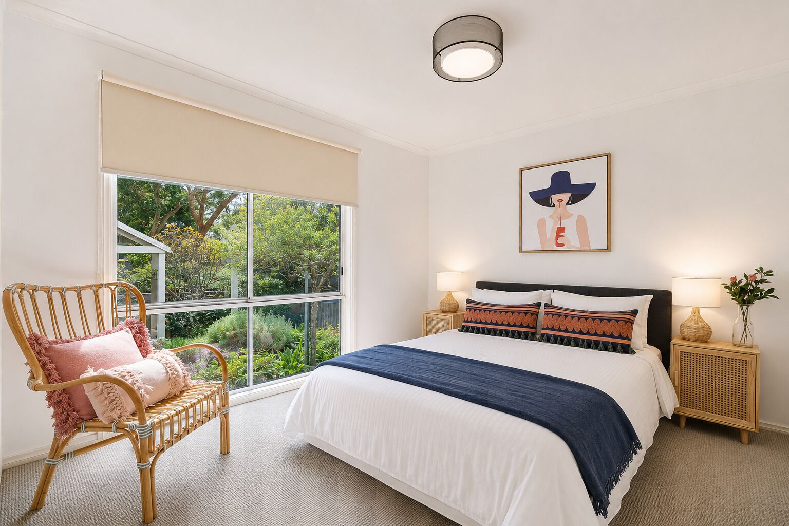 4 bedrooms, iron/ironing board, WiFi (free), bed sheets