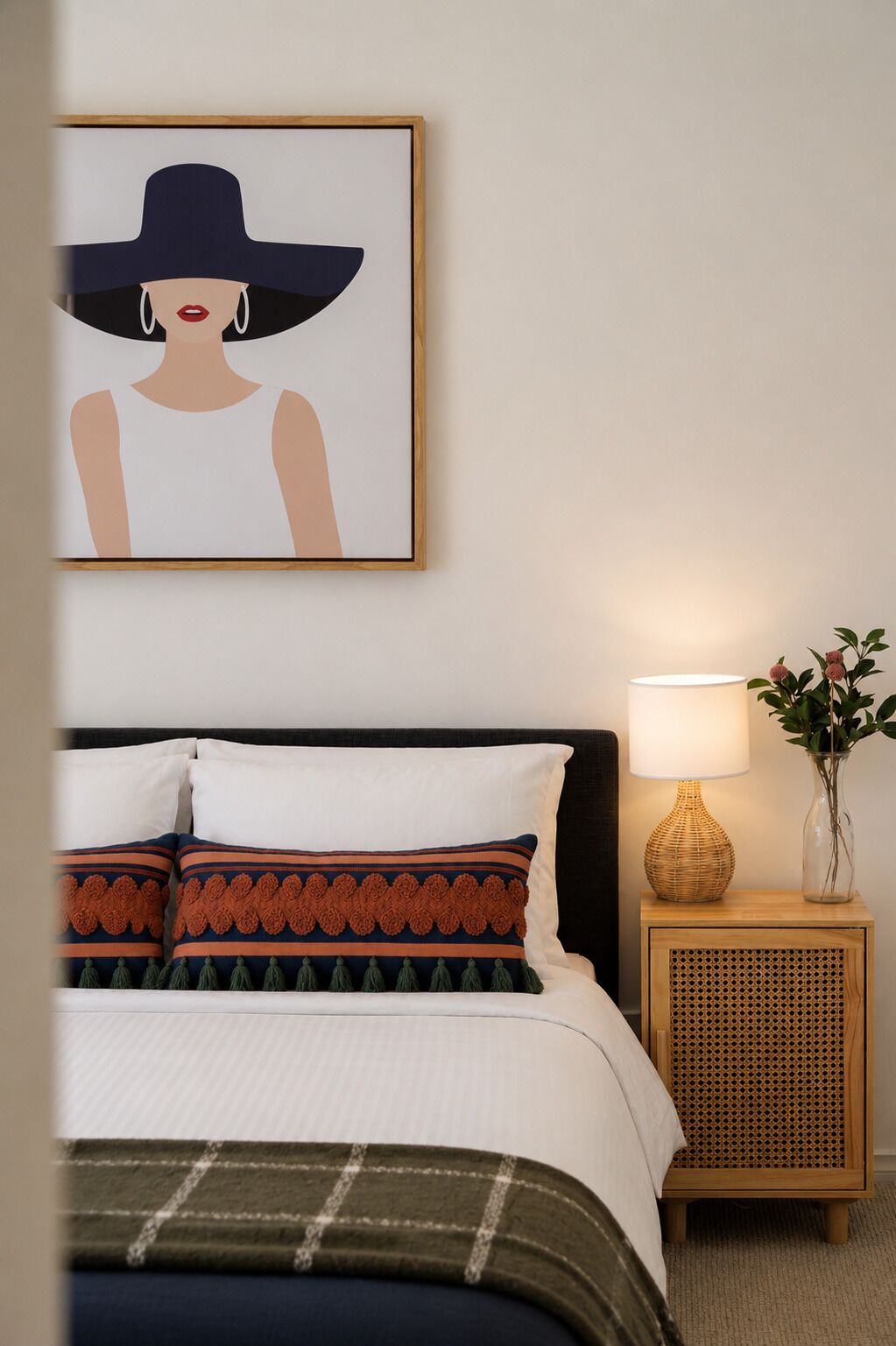4 bedrooms, iron/ironing board, WiFi (free), bed sheets