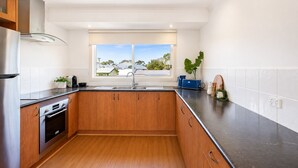 Private kitchen - Seaview Cowes by Ready Set Stay (Cowes)