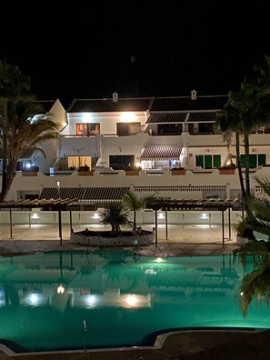 室外泳池、暖水池