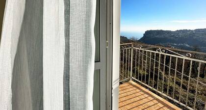 Lovely 6-bed Apartment on the Amalfi Coast