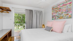 9 chambres, fer et planche à repasser, Wi-Fi, draps fournis