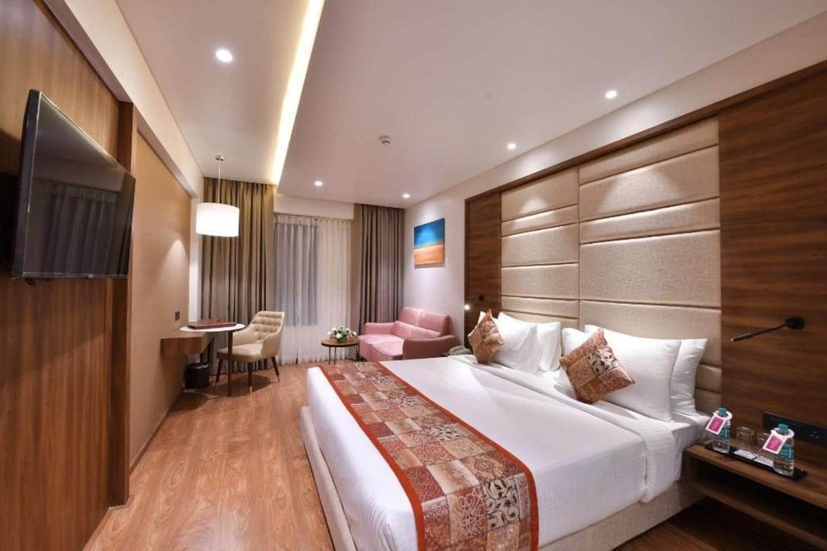In-room safe, desk, blackout drapes, iron/ironing board