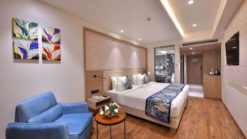 Executive Twin Room | In-room safe, desk, blackout curtains, iron/ironing board