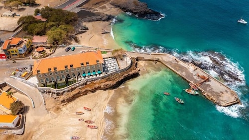 Oásis Tarrafal Alfândega Suites