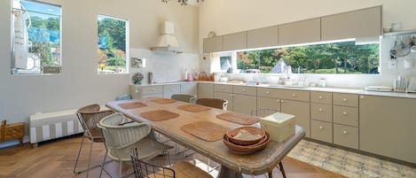 Eenvoudige kamer, 1 slaapkamer (Private Dochae house stay) | 1 slaapkamer, gratis wifi
