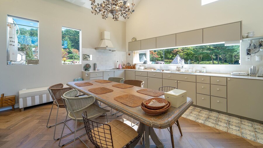 Geumsan Lalaland Caravan