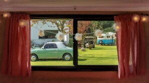 Basic Room, 1 Bedroom (Caravan (Lavenderpink))