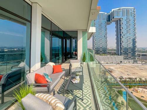 HiGuests - Park Gate Residence Tower C