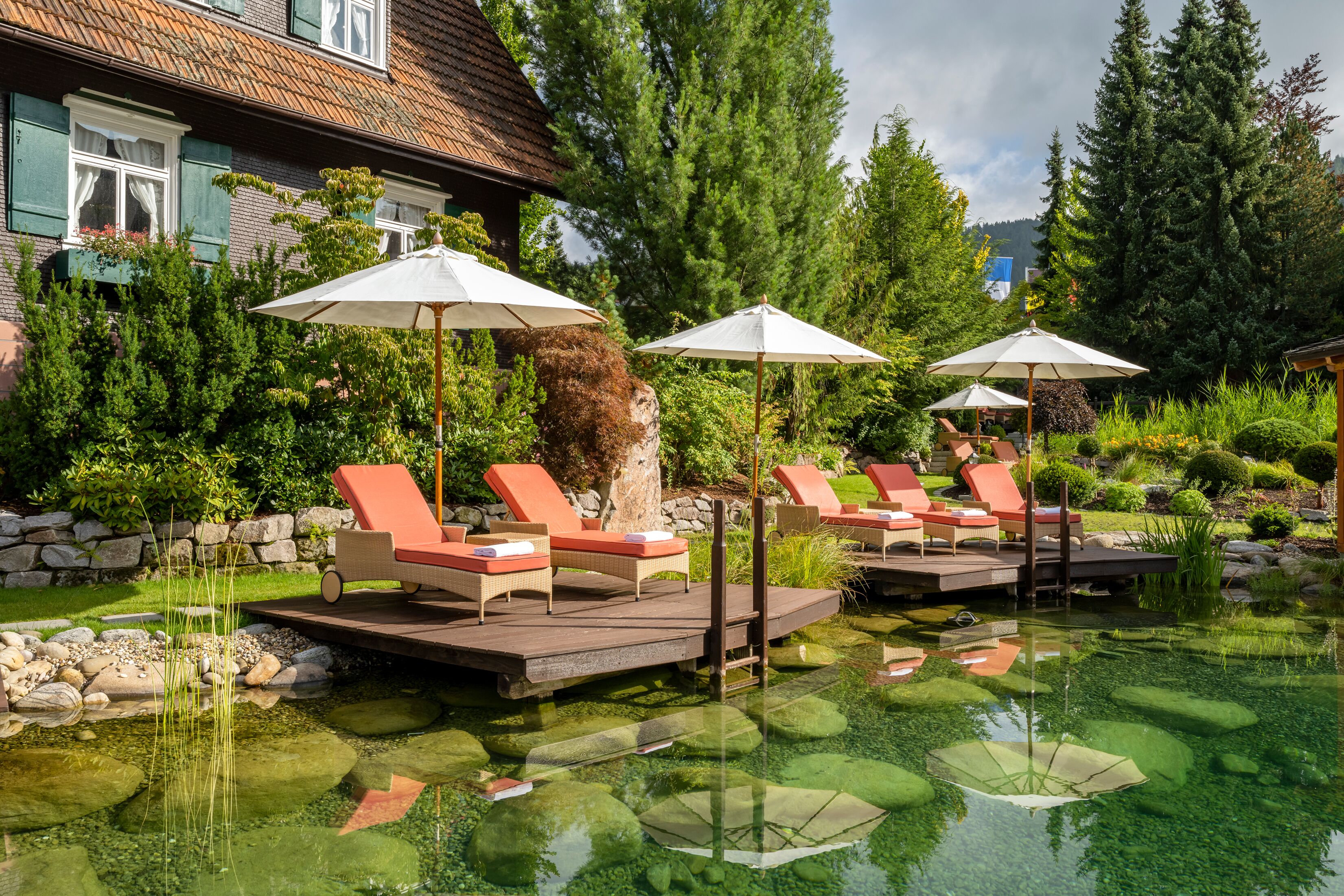 5 hồ bơi trong nhà, 4 hồ bơi ngoài trời, dù/ô trên bãi biển/hồ bơi 