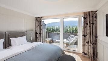 Double Room (Apartment Penthouse III) | Premium bedding, down comforters, minibar, in-room safe