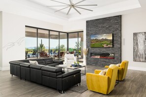 Smart TV, stereo